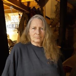 Meet your Posher, Pamela